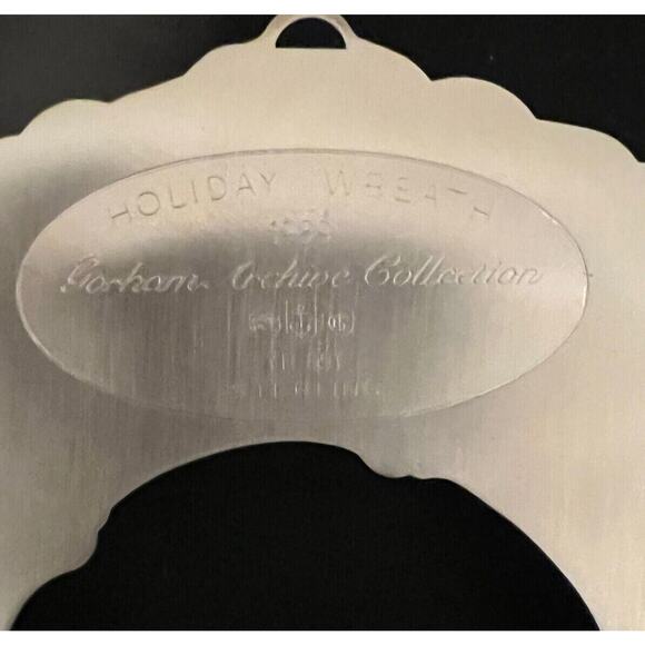 1989 Gorham Archive Collection Sterling Silver Christmas Wreath Ornament w/ Box - Picture 2 of 2